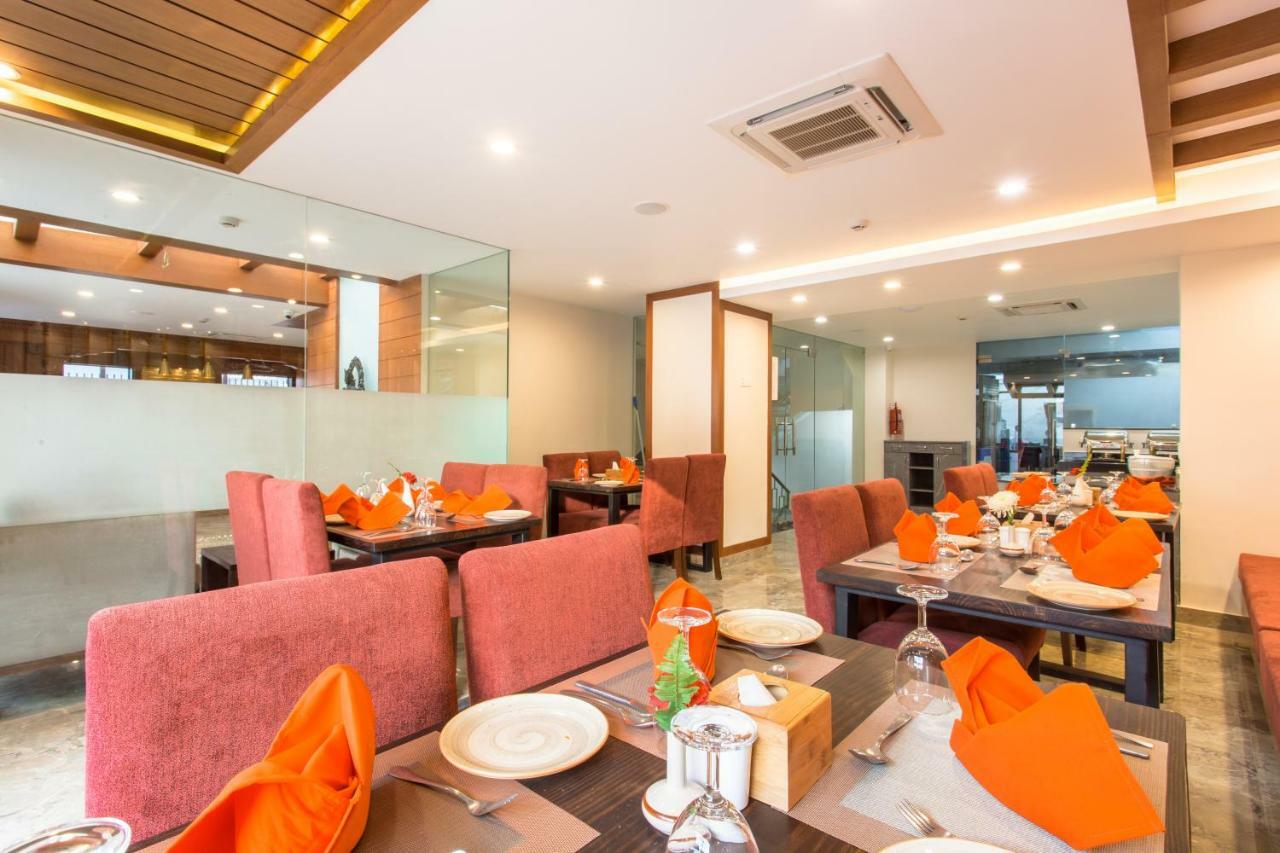 Hotel Kutumba Lalitpur Zewnętrze zdjęcie